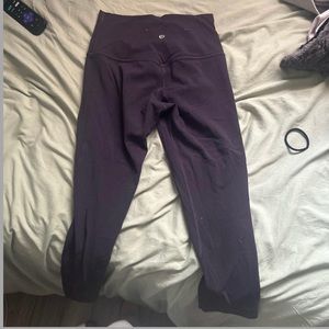 Lulu size 6 almost new